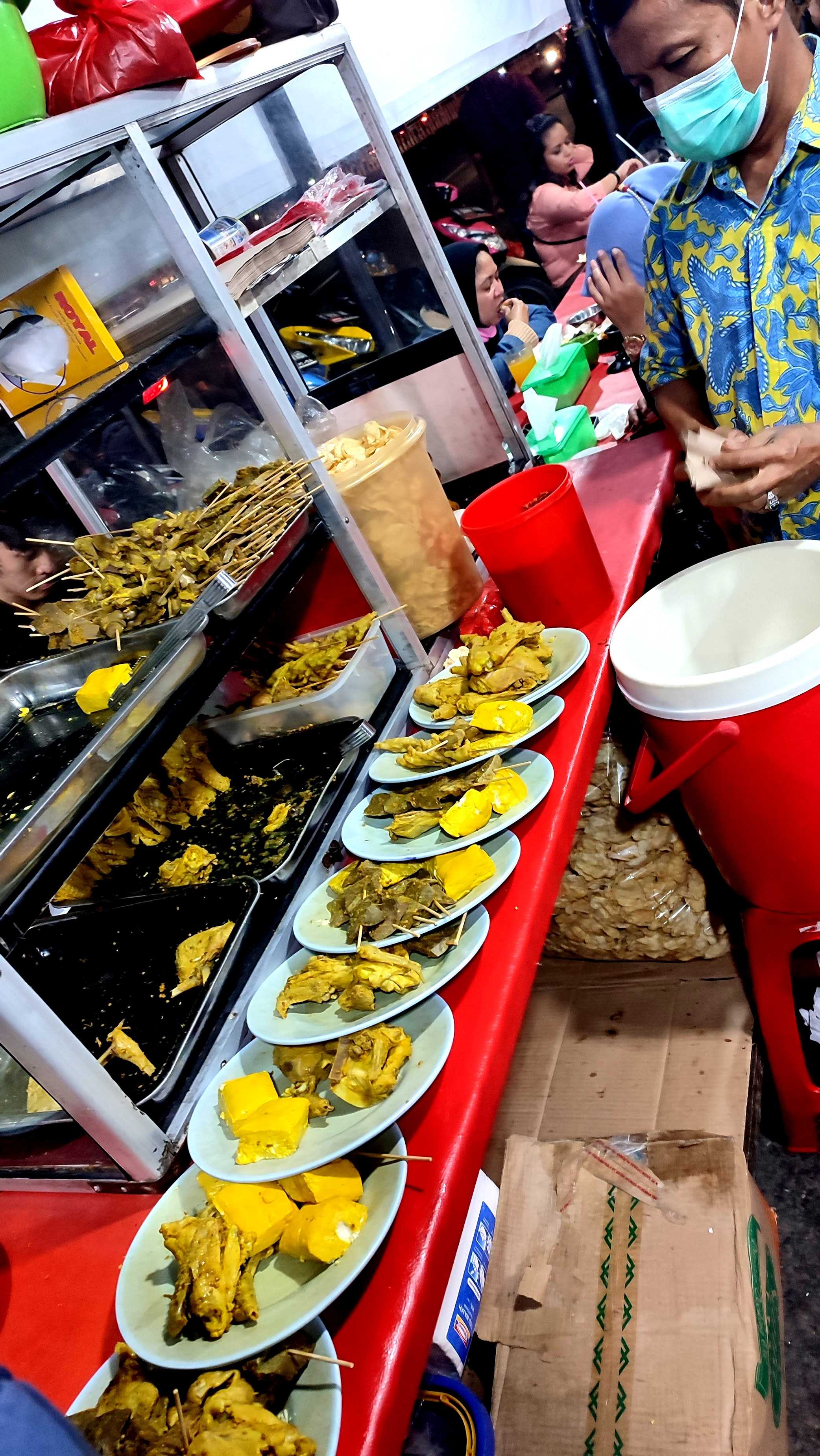 Nasi Uduk Ayam Goreng - Kampung Melayu 2