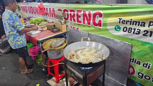 Nasi Uduk Ayam Goreng - Kampung Melayu 7