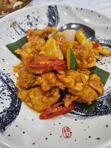 https://dgji3nicqfspr.cloudfront.net/TANJUNG_PRIOK/Chinese_Restaurant/Pulau_Sentosa_Seafood_Market/Reviews/thumbnail/uploadsuploads-thumb_1714651403703.jpg