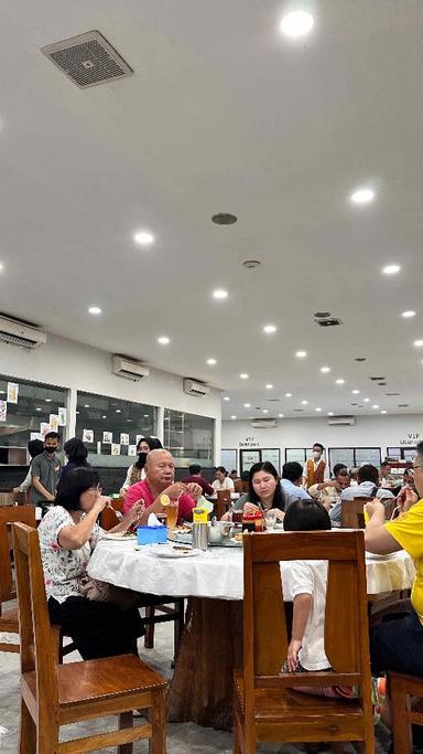 https://dgji3nicqfspr.cloudfront.net/TANJUNG_PRIOK/Chinese_Restaurant/Pulau_Sentosa_Seafood_Market/Reviews/thumbnail/uploadsuploads-thumb_1715068981598.jpg