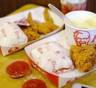 KFC - REST AREA KM 6B JAKARTA CIKAMPEK