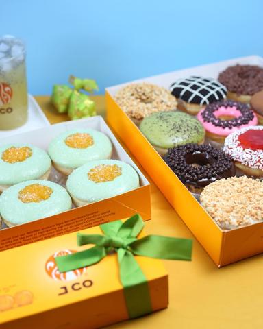 J.CO DONUTS - GRAND CAKUNG