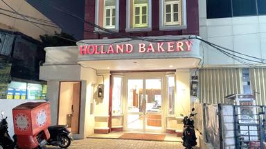 HOLLAND BAKERY BENDUNGAN HILIR