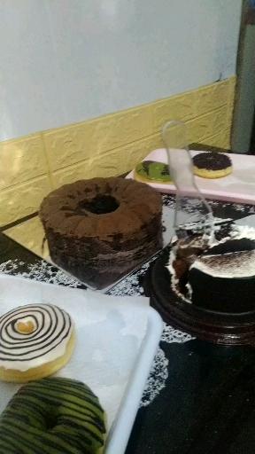 AISHA DONUT & CAKES