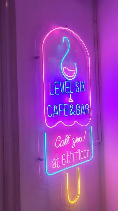 LEVEL SIX CAFE & BAR