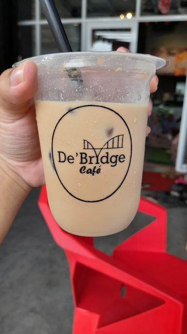 DE' BRIDGE CAFE