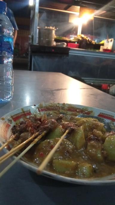 SATE GONDRONG