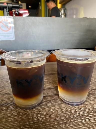 KYIV BARBER & COFFEE