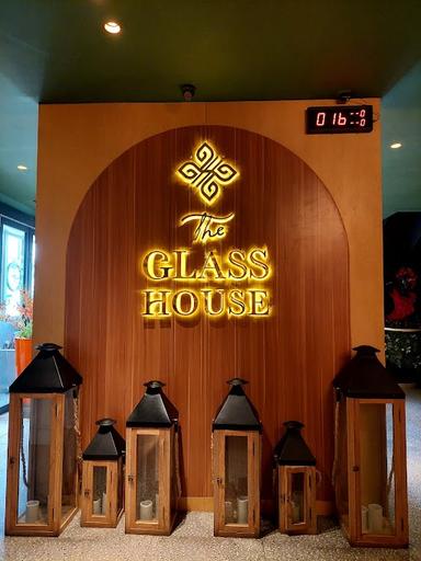 THE GLASS HOUSE RESTO