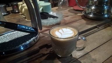 CAFE AND RESTO LISUNG