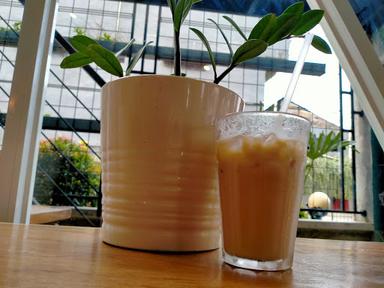 SERANGKAI (EATERY AND COFFEE)