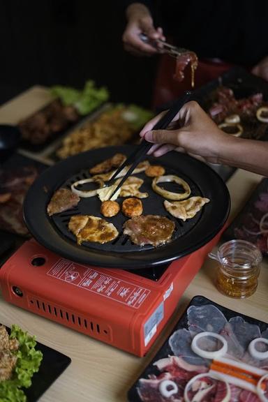 ROKU GRILL & STEAMBOAT