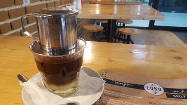 LOKO CAFE STASIUN GAMBIR