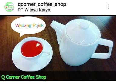 Q CORNER COFFEE SHOP