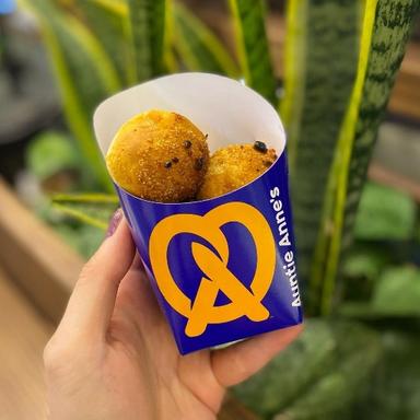AUNTIE ANNE'S - PACIFIC PLACE