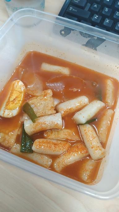YEOBO TOPOKKI CABANG PUJASERA LIMAU (KOREAN STREET FOOD)