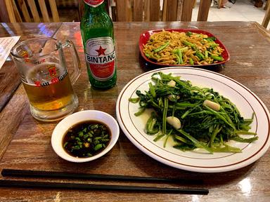 7 SEAFOOD CHINESE RESTAURANT (巴厘小龙虾海鲜排档中餐厅) BY BALI CRAYFISH MANAGEMENT