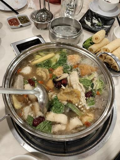HOTPOT STEAMBOAT AND DIMSUM