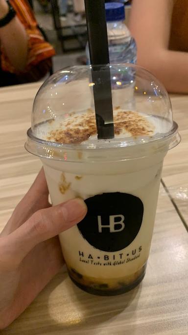 HABITUS CAFE