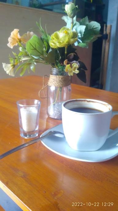 CAFE'IN SALAMAN