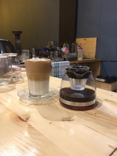 LENITY COFFEE / MANJO NGOPI