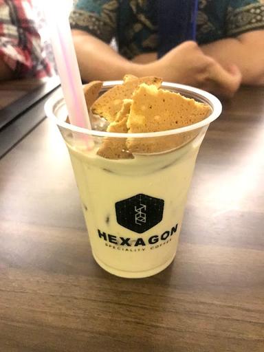 HEXAGON CAFE