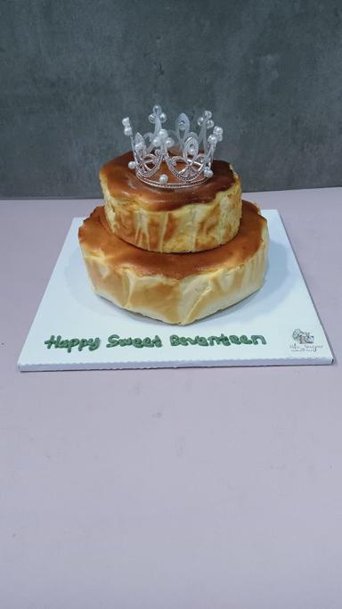 ISH_SUGAR BENTO CAKE BURNT CHEESCAKE TANGSEL