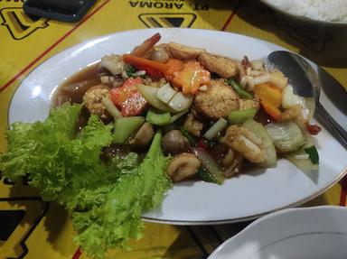 RUMAH MAKAN SENJOYO SEAFOOD & CHINESE FOOD