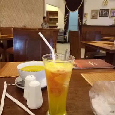 SINDBAD RESTAURANT JAKARTA مطعم السندباد جاكرتا