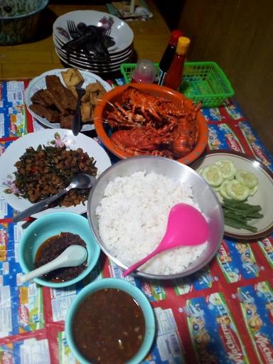 TIMANG JEEP AND LOBSTER PAK ARIS