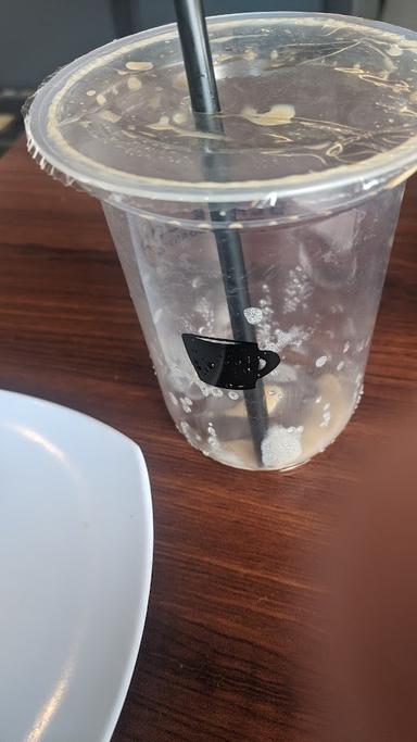 BLACK CUP COFFEE TOMOHON
