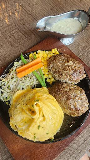 https://horego-prod-outlets-photos.s3.ap-southeast-3.amazonaws.com/horego.com/tanah-abang/japanese-restaurant/ishigamaya-hamburg-steak/review/thumbnail/af1qipnqvy4hbw1n3pcpn2p-anjxr_bwhihmv0euv5ro.jpg